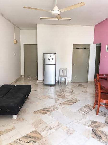 Apartment for Sale at Pangsapuri Lagoon Perdana - Wen Rong Andy Lee - Living Room - PropertyGuru.com.my