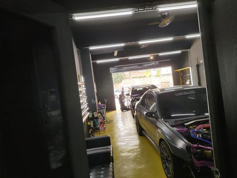 Kedai untuk Disewa di Damansara Damai (Damansara Damai) - Amy Yap - Car Park - PropertyGuru.com.my