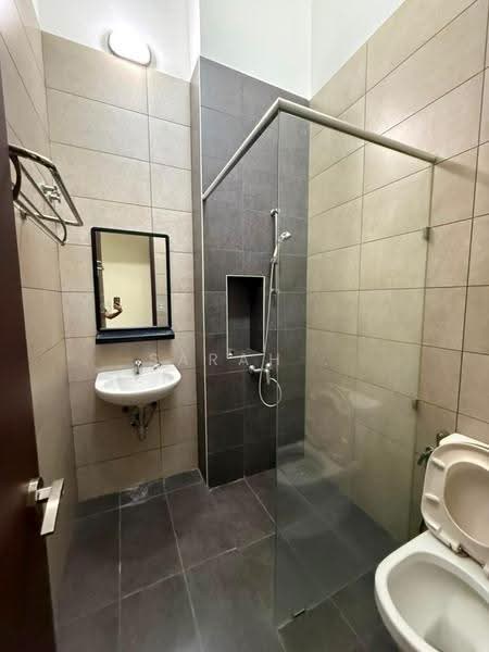 2-storey Terraced House for Rent in Setia Eco Glades (Cyberjaya) - Sarah . - Bathroom - PropertyGuru.com.my