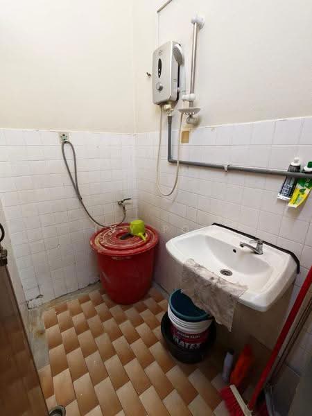 1-storey Terraced House for Rent in Taman Sentosa (Klang) - Ivy Por - Bathroom - PropertyGuru.com.my