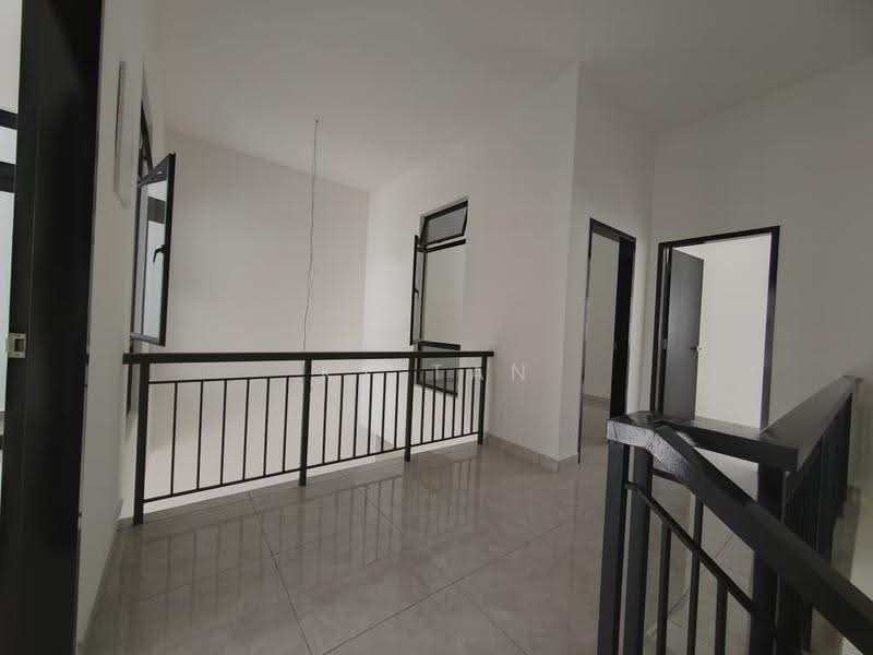 2-storey Terraced House for Rent in Taman Impian Emas (Skudai) - KT Tan - Corridor - PropertyGuru.com.my