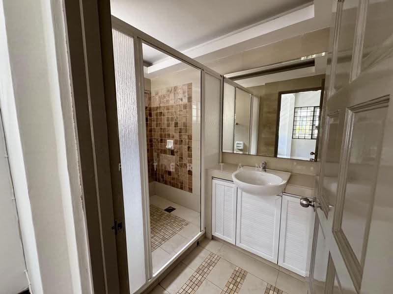 Semi-Detached House for Rent in Taman Lucky (Bangsar) - Peter Tan - Bathroom - PropertyGuru.com.my