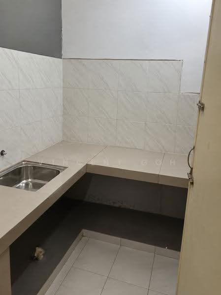 2.5-storey Terraced House for Sale in Taman Sri Sinar (Segambut) - Vincent Goh - Kitchen - PropertyGuru.com.my