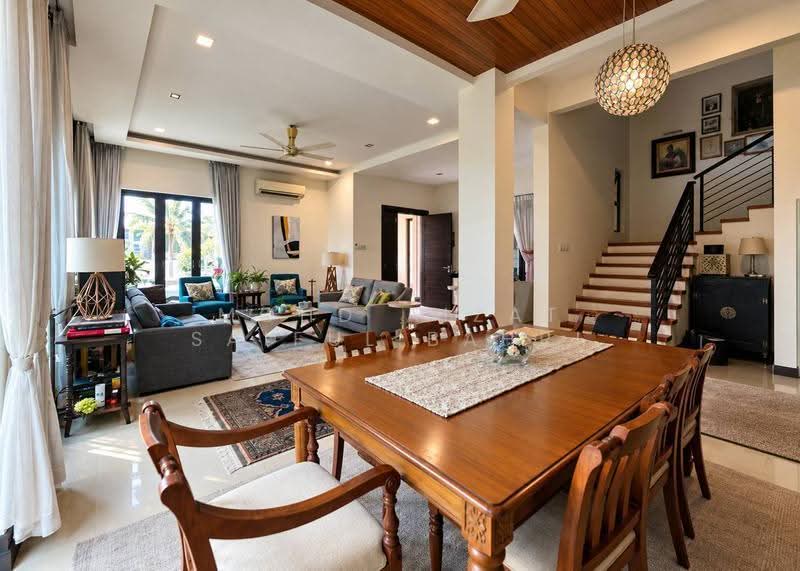 Semi-Detached House for Sale in Sri Hartamas (Kuala Lumpur) - Mohd Aizat Saiful Bahri - Living Room - PropertyGuru.com.my