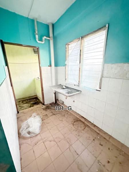 Rumah Flat untuk Dijual di Flat fasa dinasti - Ivy Por - Kitchen - PropertyGuru.com.my