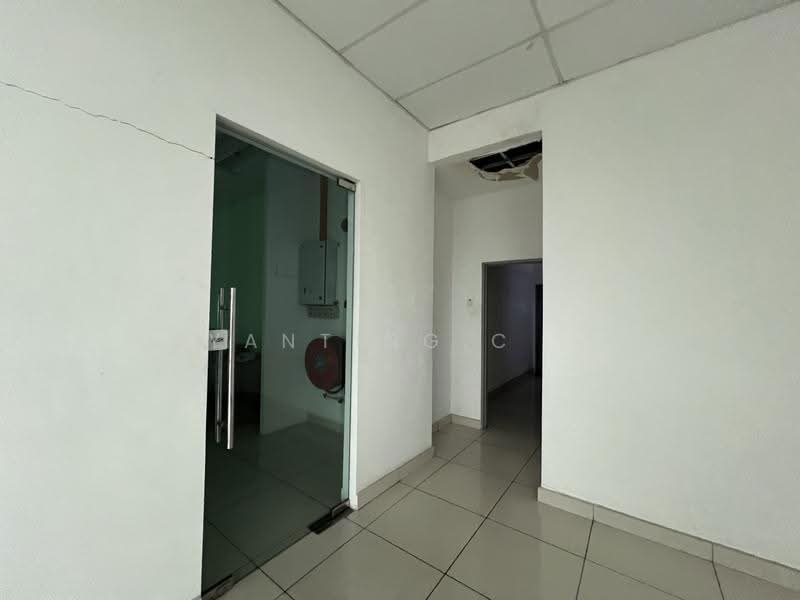 Kilang untuk Dijual di Bandar Indahpura (Kulai) - YANTING.C . - Corridor - PropertyGuru.com.my