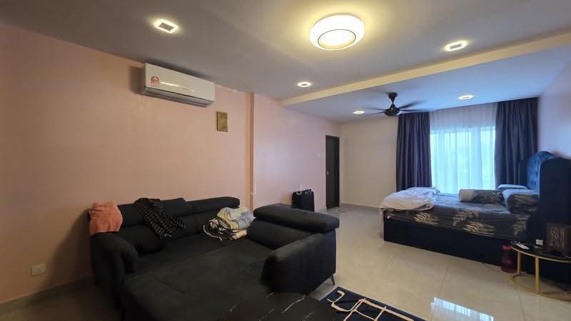 Semi-Detached House for Sale in Kota Kemuning (Shah Alam) - J J - Living Room - PropertyGuru.com.my