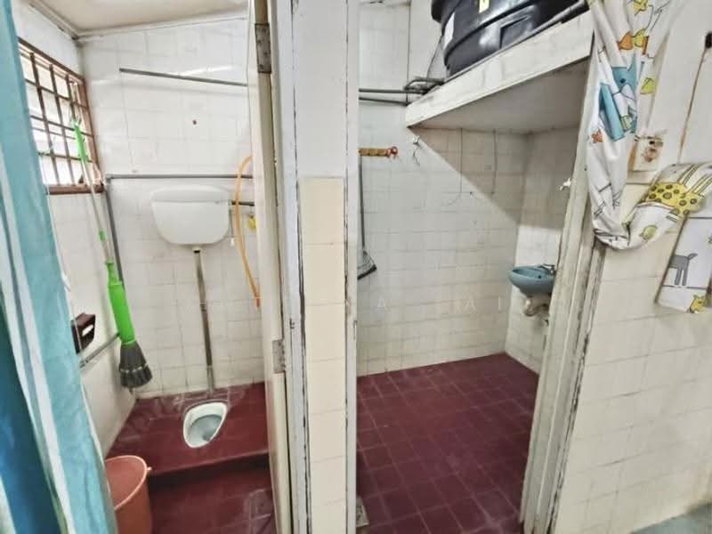 1-storey Terraced House for Sale in Taman Aik Ann (Semenyih) - Katrina Lai - Bathroom - PropertyGuru.com.my