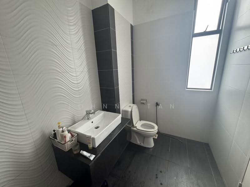 Rumah Kluster untuk Dijual di Kota Masai (Pasir Gudang) - Johnny Tan - Bathroom - PropertyGuru.com.my