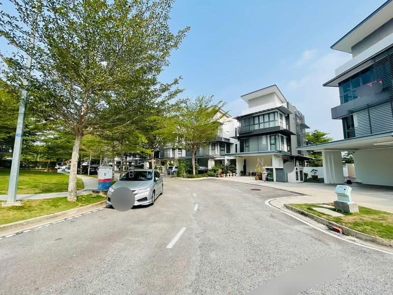 Semi-Detached House for Sale in Presint 8 (Putrajaya) - Rafedah Binti Abdul Aziz - Exterior - PropertyGuru.com.my