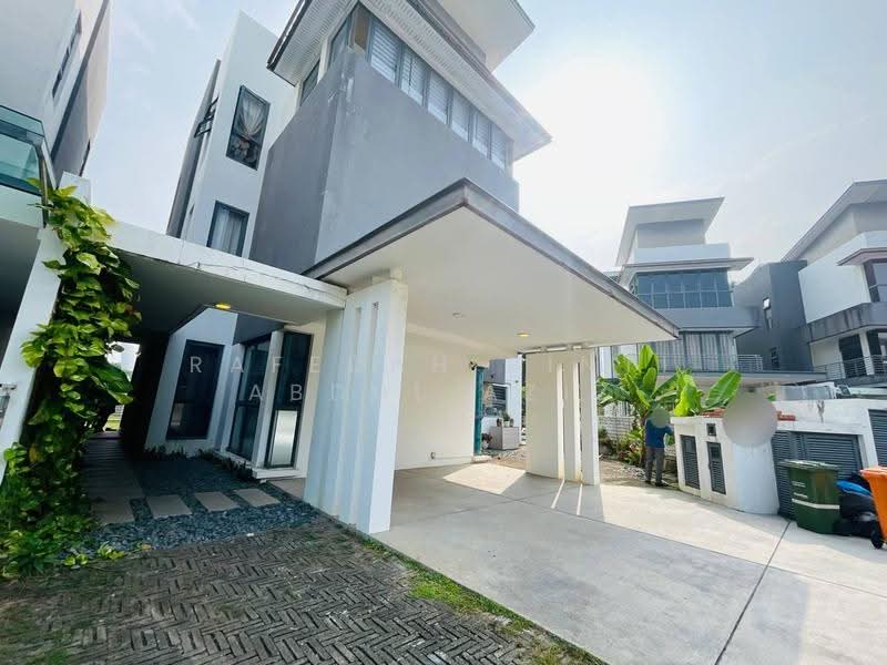 Semi-Detached House for Sale in Presint 8 (Putrajaya) - Rafedah Binti Abdul Aziz - Exterior - PropertyGuru.com.my
