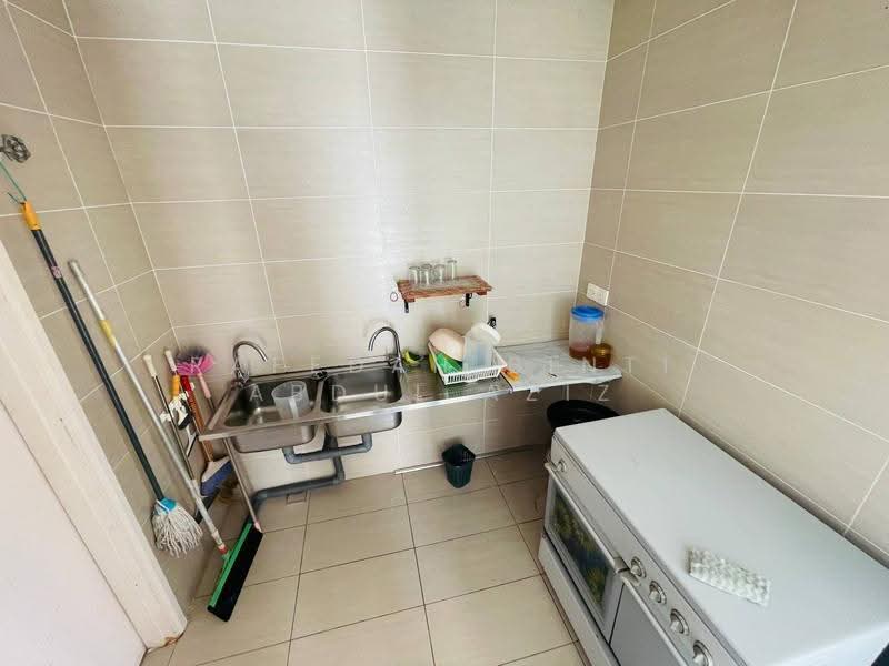 Semi-Detached House for Sale in Presint 8 (Putrajaya) - Rafedah Binti Abdul Aziz - Kitchen - PropertyGuru.com.my