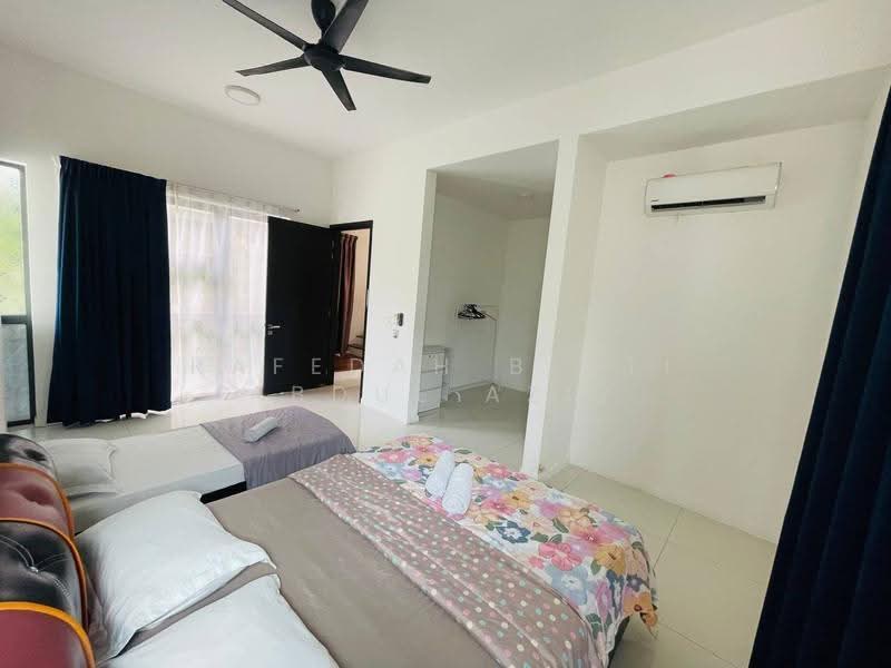 Semi-Detached House for Sale in Presint 8 (Putrajaya) - Rafedah Binti Abdul Aziz - Bedroom - PropertyGuru.com.my