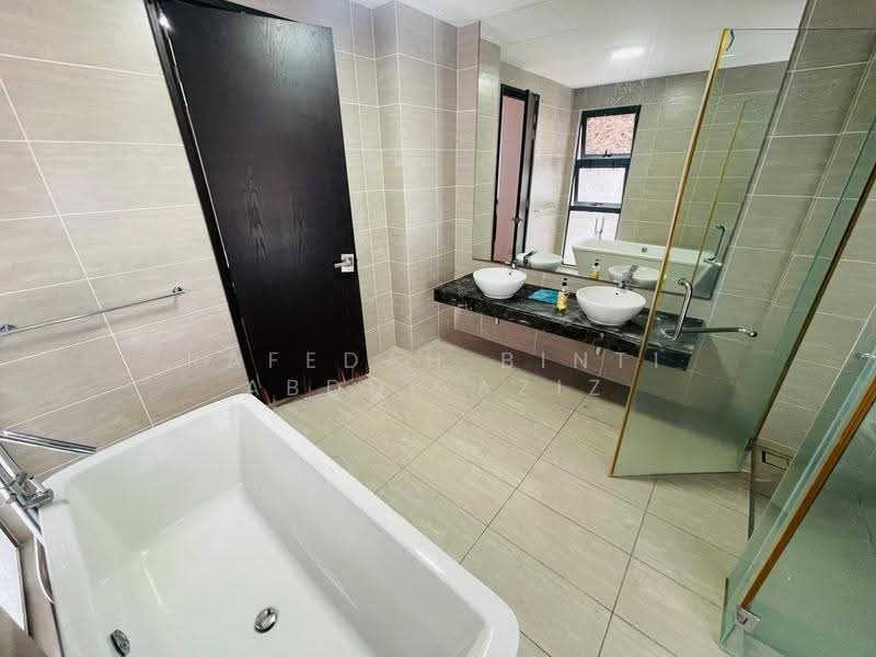 Semi-Detached House for Sale in Presint 8 (Putrajaya) - Rafedah Binti Abdul Aziz - Bathroom - PropertyGuru.com.my