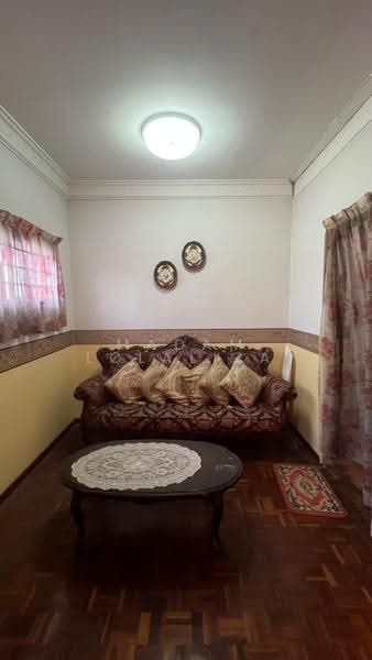 2-storey Terraced House for Sale in Taman Bukit Nuri Indah (Rasah) - Madam Lolaliza - Living Room - PropertyGuru.com.my