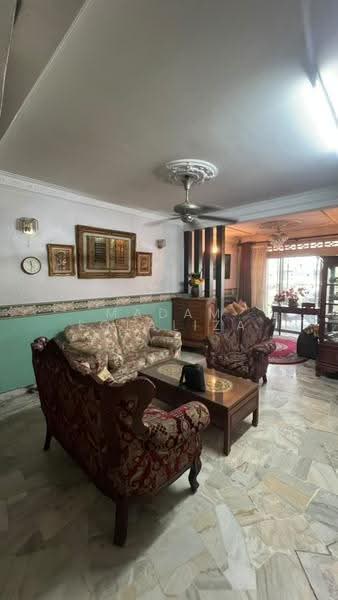 2-storey Terraced House for Sale in Taman Bukit Nuri Indah (Rasah) - Madam Lolaliza - Living Room - PropertyGuru.com.my