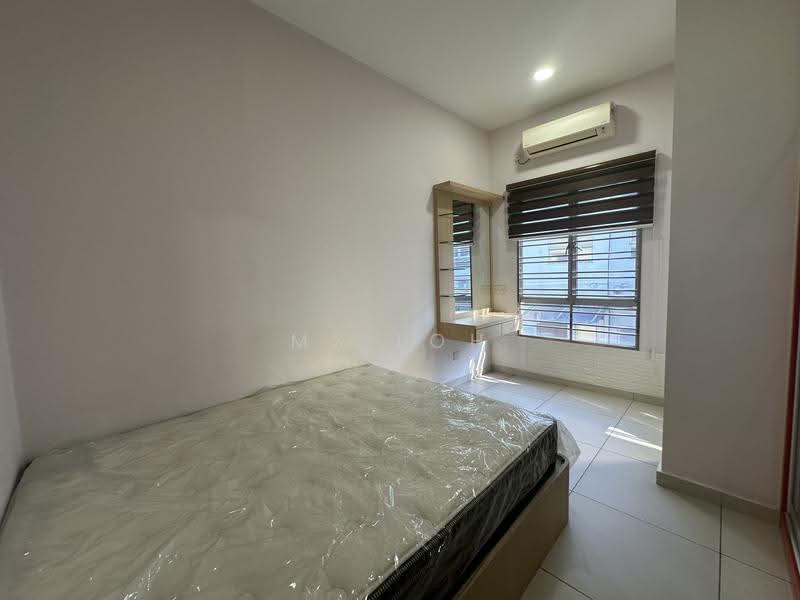 2-storey Terraced House for Sale in Setia Tropika (Johor Bahru) - Ms Loh - Bedroom - PropertyGuru.com.my