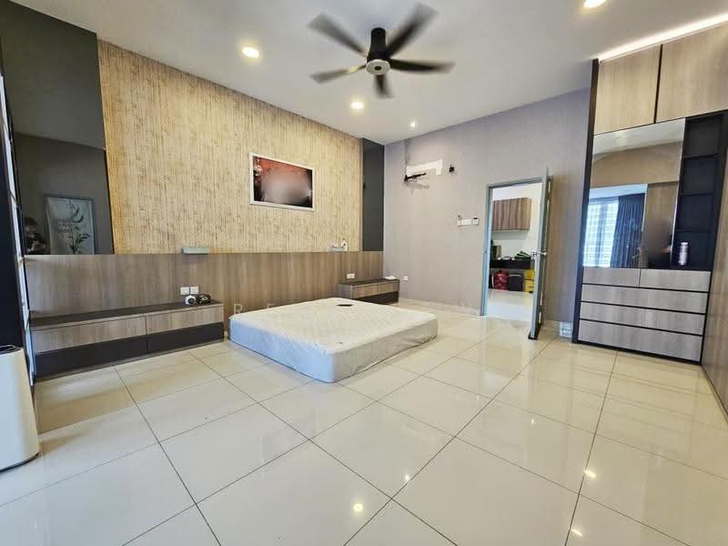 2-storey Terraced House for Sale in Bandar Dato Onn (Tebrau) - Rene Tew - Bedroom - PropertyGuru.com.my