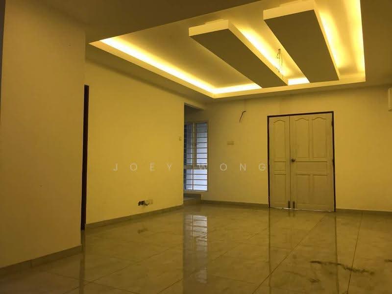 Rumah Teres 2-Tingkat untuk Disewa di TAMAN PUCHONG UTAMA (Puchong) - Joey Wong - Living Room - PropertyGuru.com.my