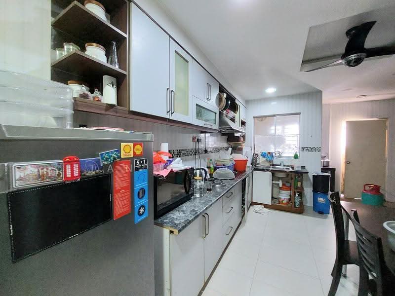 Rumah Teres 2-Tingkat untuk Dijual di Bandar Bukit Puchong 2 (Puchong) - Tan Bee Choo - Kitchen - PropertyGuru.com.my