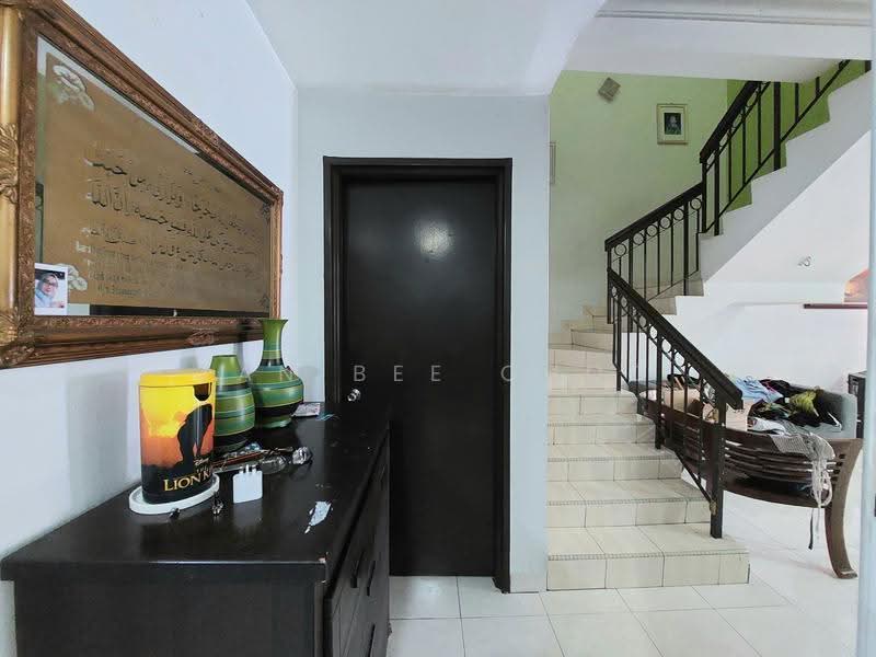 Rumah Teres 2-Tingkat untuk Dijual di Bandar Bukit Puchong 2 (Puchong) - Tan Bee Choo - Entrance - PropertyGuru.com.my