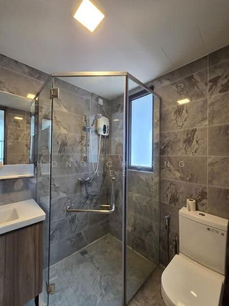 Vila Berkembar untuk Disewa di Forest City (Gelang Patah) - Hong Charng Lee - Bathroom - PropertyGuru.com.my