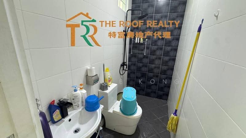 Terraced House for Rent in Taman Tunku (Miri) - Pei Nie Kong - Bathroom - PropertyGuru.com.my