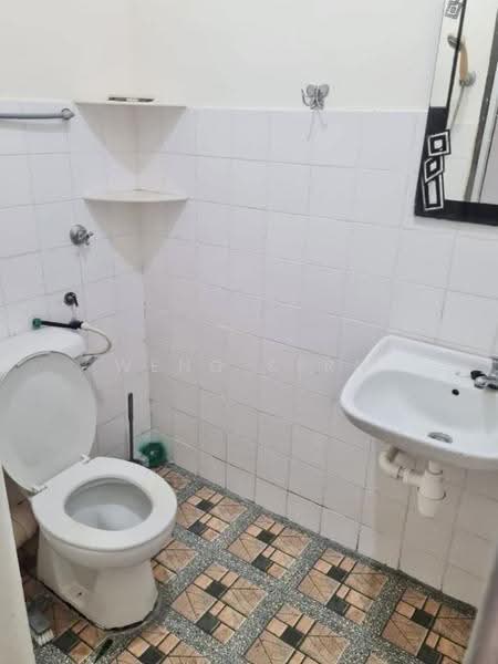Apartment for Rent at Menara Kuda Lari - Weng Sern - Bathroom - PropertyGuru.com.my