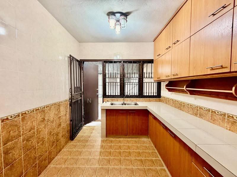 2-storey Terraced House for Sale in Taman Tun Dr Ismail (Kuala Lumpur) - Yin Peng . - Kitchen - PropertyGuru.com.my