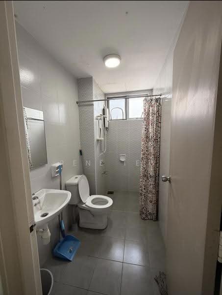 Pangsapuri untuk Disewa di Austin Suites (Permata Austin) - Rene Tew - Bathroom - PropertyGuru.com.my