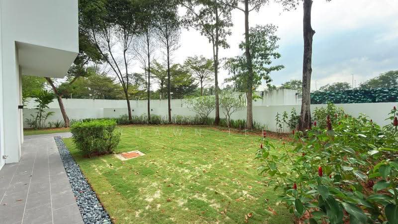 Semi-Detached House for Sale in Johor Bahru (Johor) - Shawn Lee - Garden - PropertyGuru.com.my