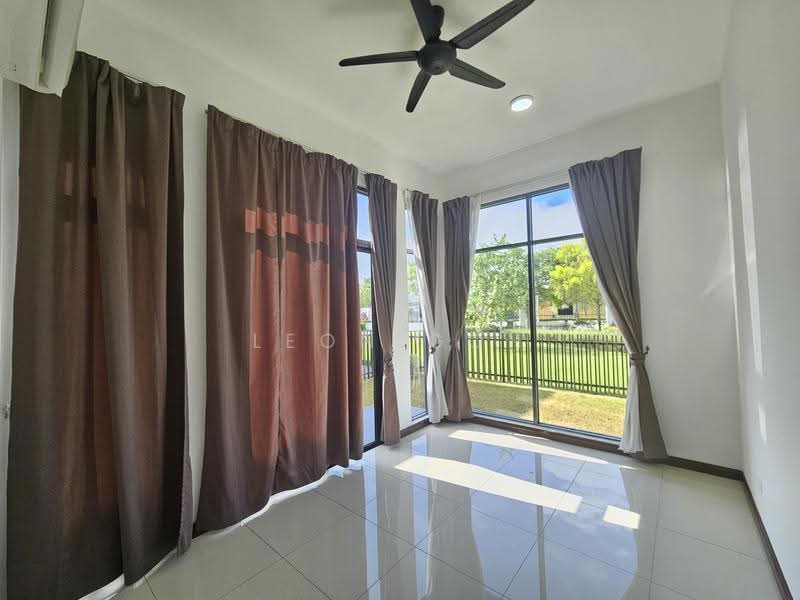 Rumah Berkembar untuk Disewa di Eco Sanctuary (Telok Panglima Garang) - Leon Goh - Living Room - PropertyGuru.com.my