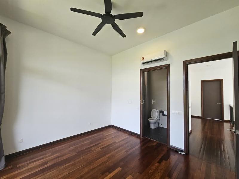 Rumah Berkembar untuk Disewa di Eco Sanctuary (Telok Panglima Garang) - Leon Goh - Bathroom - PropertyGuru.com.my