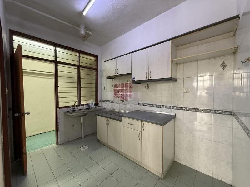 Apartment for Rent at Subang Perdana Goodyear Court 10 - Sharon Lim - Kitchen - PropertyGuru.com.my