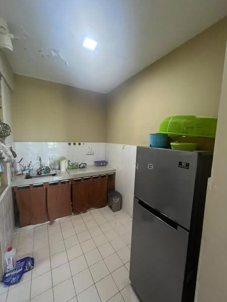 Apartment for Sale at Idaman Senibong - YC Fung - Kitchen - PropertyGuru.com.my
