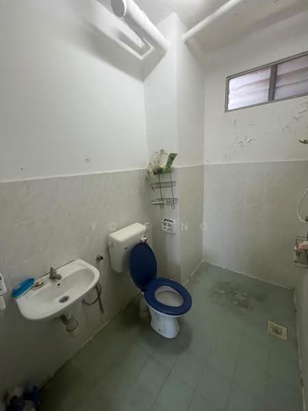 Apartment for Sale at Idaman Senibong - YC Fung - Bathroom - PropertyGuru.com.my