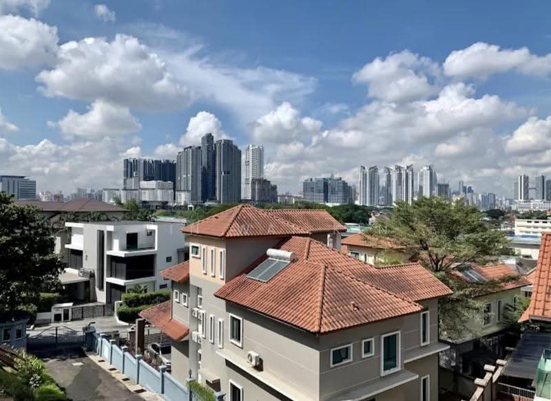 Apartment for Sale at Earls Court - Tin Wai Kin - PropertyGuru.com.my