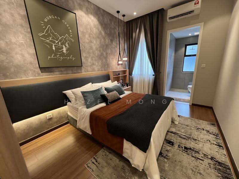 2-storey Terraced House for Sale in Taman Equine (Seri Kembangan) - Hazel Mong - Bedroom 2 - PropertyGuru.com.my