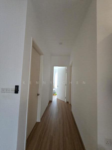 Rumah Teres untuk Dijual di Semenyih (Selangor) - Kenny Chen - Corridor - PropertyGuru.com.my