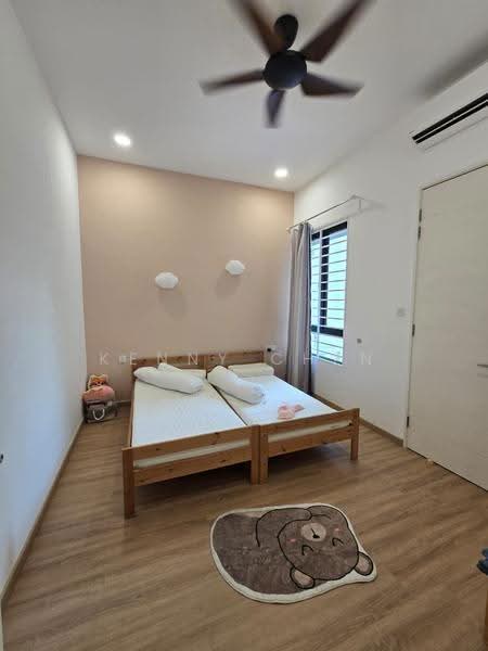 Rumah Teres untuk Dijual di Semenyih (Selangor) - Kenny Chen - Bedroom - PropertyGuru.com.my