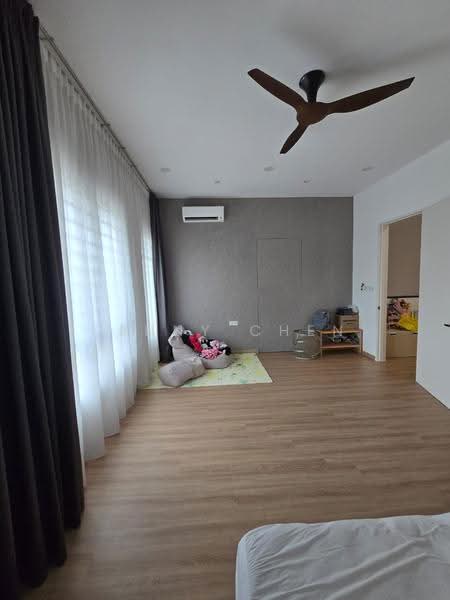 Rumah Teres untuk Dijual di Semenyih (Selangor) - Kenny Chen - Living Room - PropertyGuru.com.my