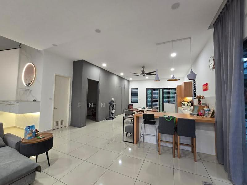 Rumah Teres untuk Dijual di Semenyih (Selangor) - Kenny Chen - Living Room - PropertyGuru.com.my