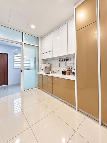 2-storey Terraced House for Sale in Bandar Rimbayu (Telok Panglima Garang) - Kho Daniel - Kitchen - PropertyGuru.com.my