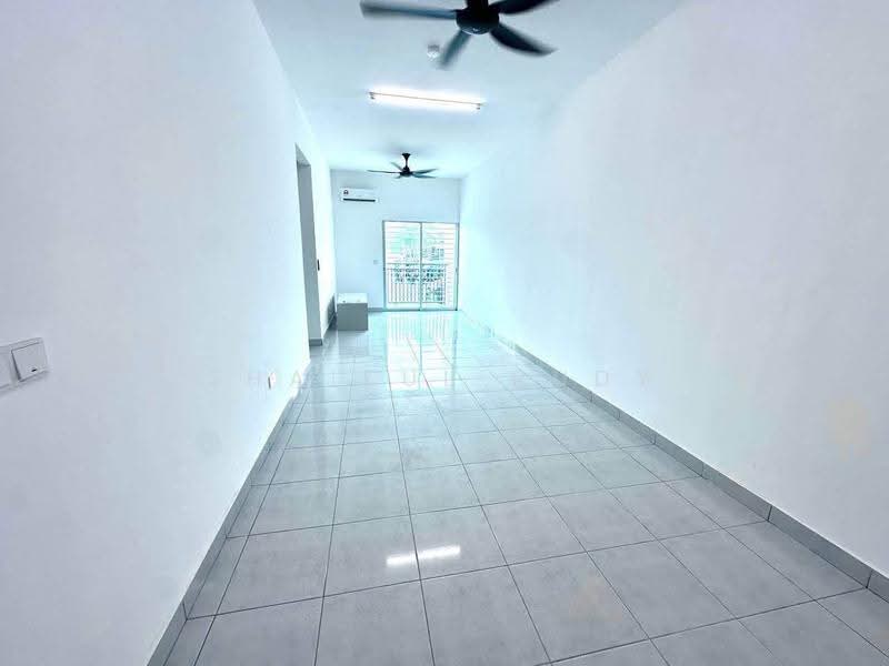 Apartment for Rent at Idaman Melur @ Cybersouth - Shaiful Rudy - Living Room - PropertyGuru.com.my