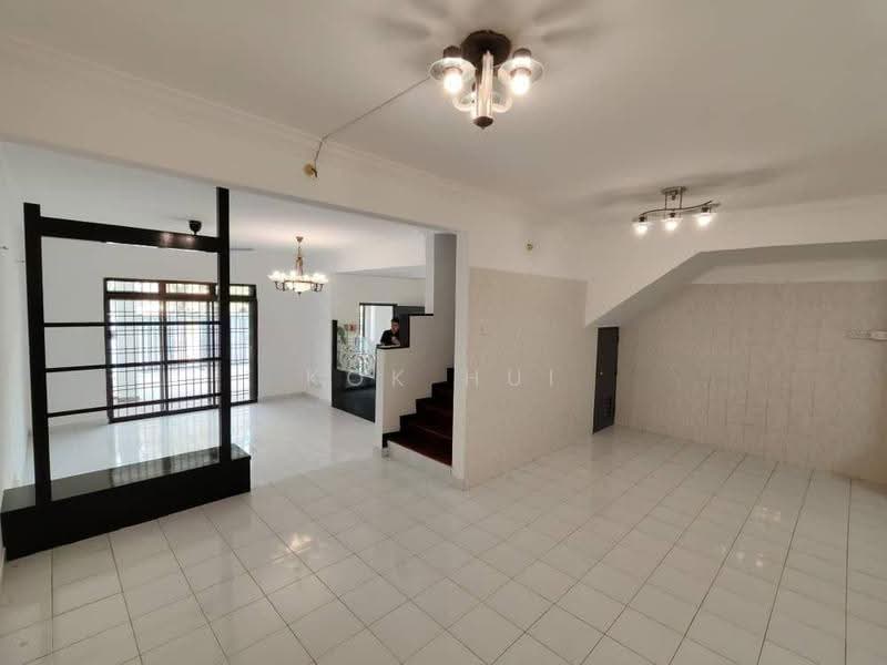 Rumah Teres 2-Tingkat untuk Dijual di Austin (Johor Bahru) - Kok Hui - Living Room - PropertyGuru.com.my