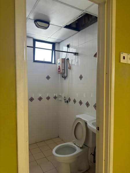 Common Bathroom