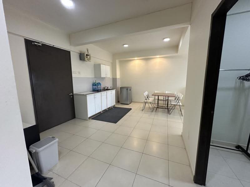 Service Residence for Sale at The Garden Residences - Mr Lu - Kitchen - PropertyGuru.com.my