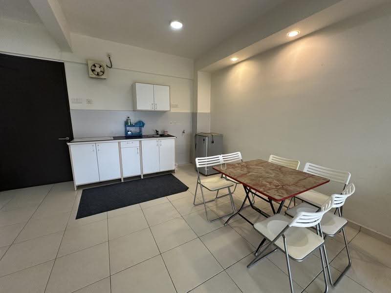 Service Residence for Sale at The Garden Residences - Mr Lu - Kitchen - PropertyGuru.com.my