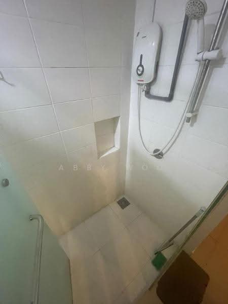 Kediaman Servis untuk Disewa di Trefoil @ Setia City - Abby Woo - Bathroom - PropertyGuru.com.my