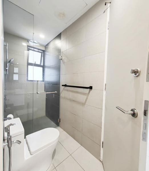 Service Residence for Rent at Skyluxe On The Park Bukit Jalil - Celine Shoo - Bathroom - PropertyGuru.com.my